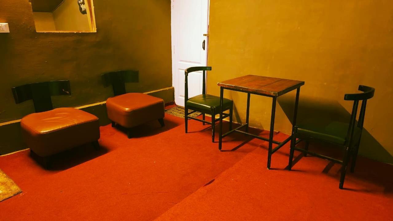 מלון אוטי Woodhouse מראה חיצוני תמונה